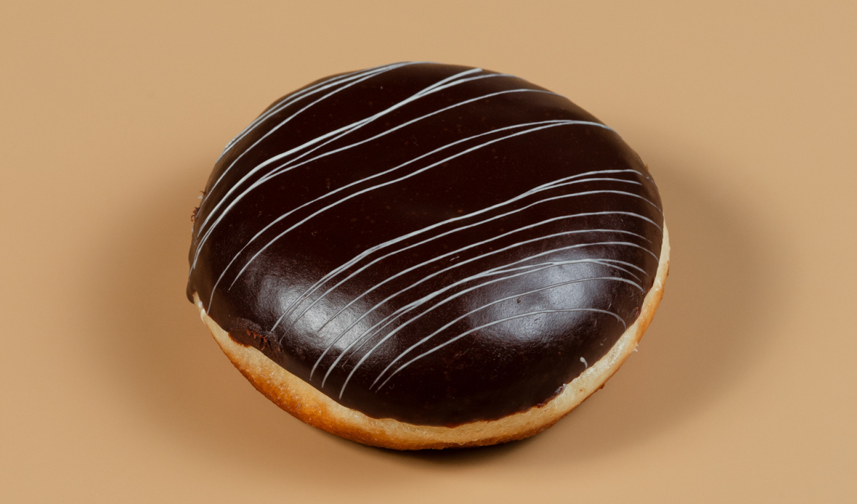 Donut-Şokoladlı bişmiş krem ilə