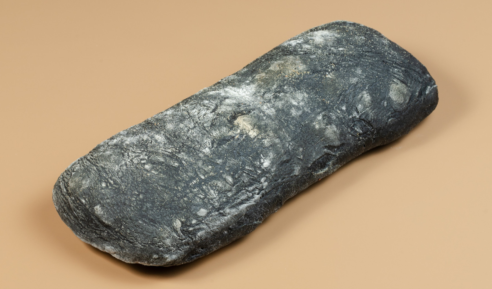 Çörək-Ciabatta aktivləşdirilmiş kömürlü